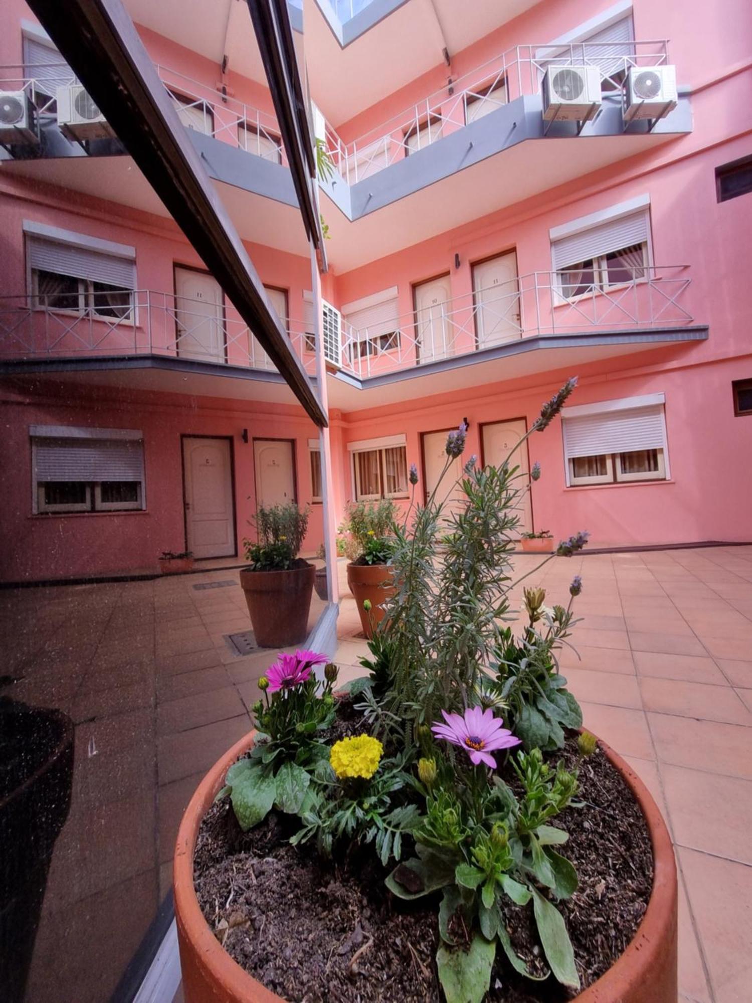 Hotel Perla Del Plata Colonia del Sacramento Exterior photo