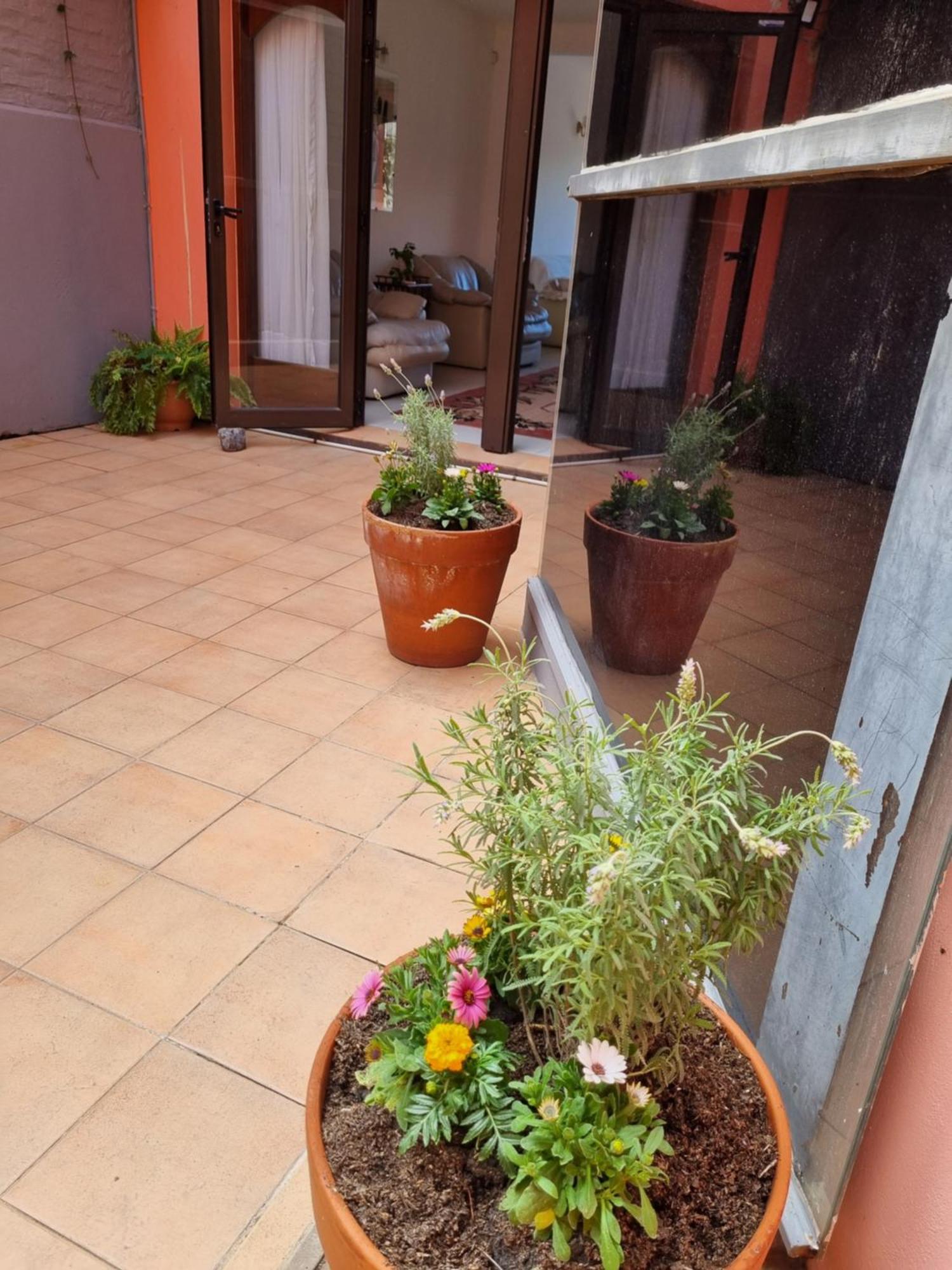 Hotel Perla Del Plata Colonia del Sacramento Exterior photo